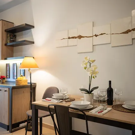 Modern & Bright - 100m From The * أوترانتو