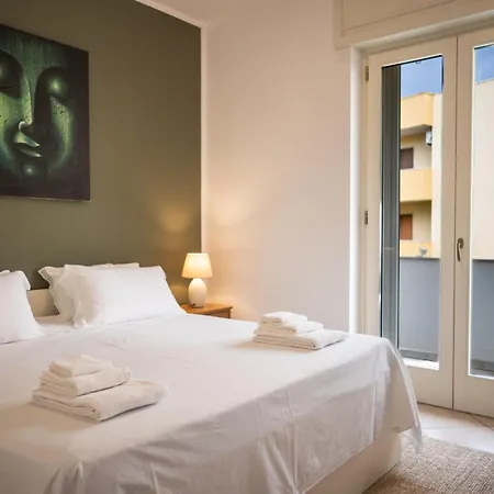 Modern & Bright - 100m From The Apartamento Otranto
