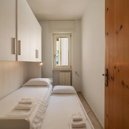 Apartamento Modern & Bright - 100m From The Otranto