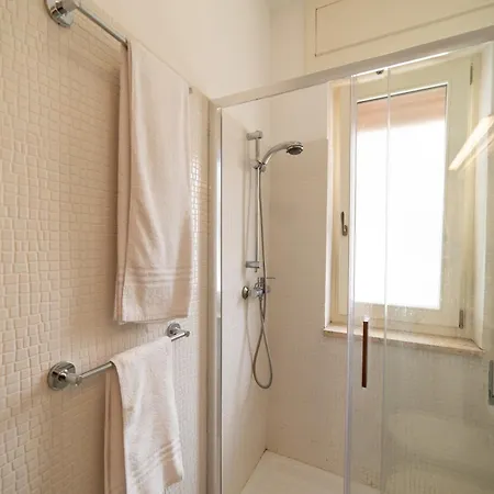 Modern & Bright - 100m From The Apartamento *