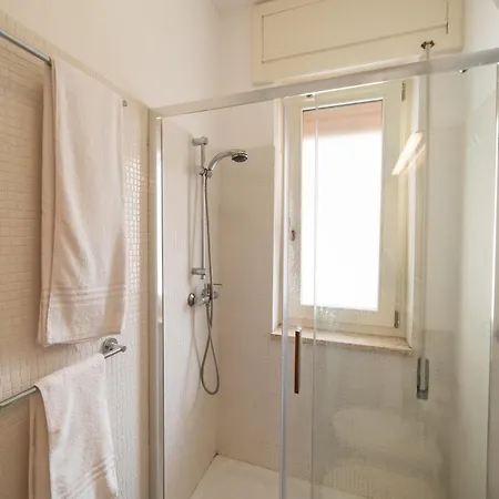 Modern & Bright - 100m From The Apartamento *